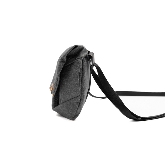 PEAK DESIGN - FIELD POUCH V2 多功能防風雨 400D 相機包 單肩包 斜揹袋 木炭色 原裝行貨
